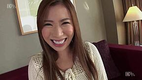 Koizumi Saya Sucks Cock in Model Collection