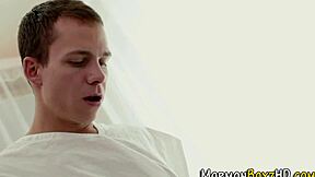 Гей-епископ доит хуй в униформе