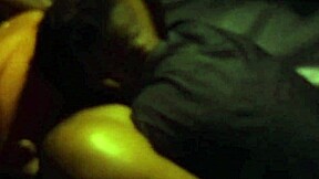 filho leva pai ao swing e fode a mulher do dono