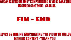 Padrastro obsessed with hijastra's culo while she's lying in bed