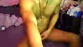 Watch this gay Asian guy on cam