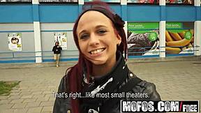 Javni pikapovi postaju intenzivno jebanje sa Terry Palomino