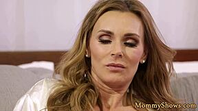 classy milf pussylicking with stepdaughter