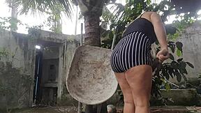 Who likes manly woman?