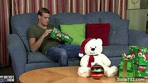 gorgeous gay ryan raz strokes his monster cock solo