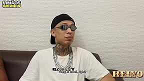 o vizinho fofoqueiro veio tirar onda e levou dp no cuzinho com paus brasileiros