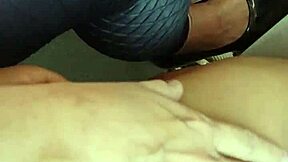 i acosando a madura culona en las calles de lima peruvian flashing exhibitionists