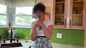 Stepmoms cookies bring all the boys to the yard