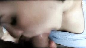 러시아 학생들이 뜨거운 집 섹스와 블로우잡 공유해