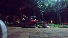 fui fazer uma corrida no parque e encontrei um muleque pauzudo pra fuder na pracinha