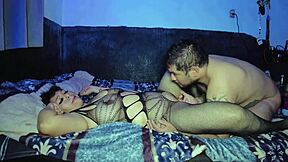 Me como la rica panocha de mi esposa y se la lleno de semen