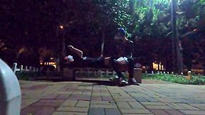 fui fazer uma corrida no parque e encontrei um muleque pauzudo pra fuder na pracinha