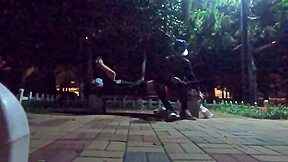 fui fazer uma corrida no parque e encontrei um muleque pauzudo pra fuder na pracinha