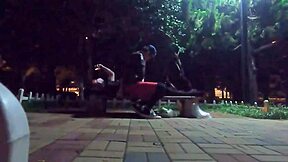 fui fazer uma corrida no parque e encontrei um muleque pauzudo pra fuder na pracinha