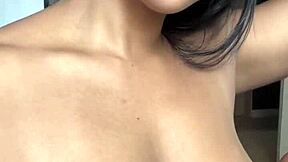 Amateur couple plays with armpits and nipples