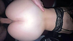 First Date Turns Into a Steamy Car Blowjob With Cum