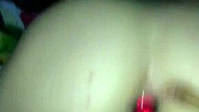 Estrenando Un Jugete Anal Con Latina