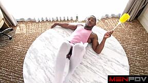 Maid's Cleaning Skills Earn Big Fat Tip From Black Man