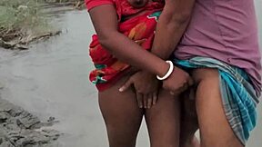 Indian Couple Roleplays Bowdi Fuck Beside River in Doggystyle