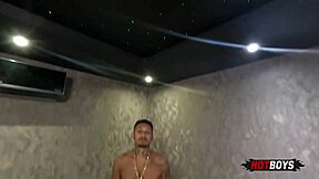 트리살이 친구들과 맛있는 장면 즐겨