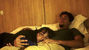 no puedo dejar de tocarme y tuve que poner mi pene en la boca de mi hermanastra por poco nos descubren fantasiahardcoresex