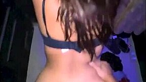Linda universitaria de 18 años amateur quiere que me la folle en escena sumisa