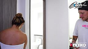 Stepsister Fucks Delivery Guy Alone At Home!