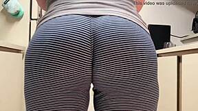 Homemade video of big ass wife in kitchen wedgie solo performance