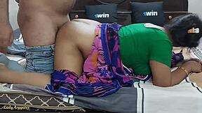 Indian aunty caught fucking openly in wild amateur action.