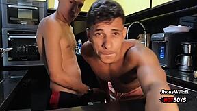 cunhado hetero me fodeu escondido