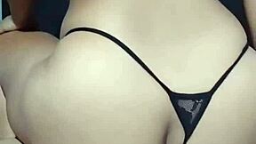 Montando y cabalgando rico la polla de mi cuñado con mi coño húmedo