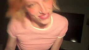 Vau, makea sisarpuoli Elle Marz opettaa mulle villiä seksiä joka asennossa... kotifantasia!