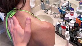 Stepmom Justine Jakobs Seduces After Beach in Bed POV