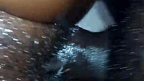 Melina negra flaca y alta con cintura fina, culo aceitado y verga monstruosa