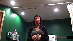 लोला लिन, क्या तुम फ्लोरिडा में स्टूडेंट इंटर्न्स से टच हो रही हो?