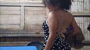 Cumpli el reto para mi hijastro perdi una apuesta y tuve que enviarle porno casero a mi hijastro haciendo un espectaculo porno semi desnuda a mi hijastro porno real casero masturbandome para mi hijastro