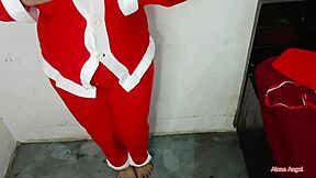 i enjoy homemade scenes of mature pregnant women at christmas