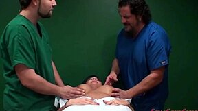 लोला लिन, क्या तुम फ्लोरिडा में स्टूडेंट इंटर्न्स से टच हो रही हो?