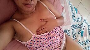 Nothing Richer Than Massaging Juicy Lips Till Pussy Drips!