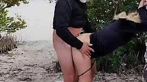 mexican woman gets fucked outdoors in the mangroves discreetly