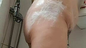 curvy latina stepmom feels sexy showing her hairy pussy