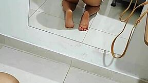 Novinha Sucks Dick Eagerly While Parents Rest Nearby