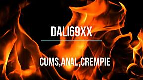 Nevlastní sestra cucá naolejovaný kokot se spermem v puse