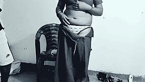 Yo, guess what? Chhinar played Holi with young mother-in-law's sexy chicks!