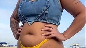 I excite the guy with my flashing on the beach