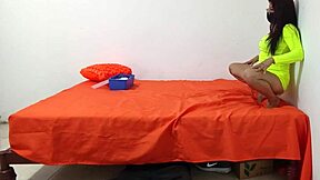 Curvy Young Woman Shakes Ass in Homemade Cuckold Scene in USA