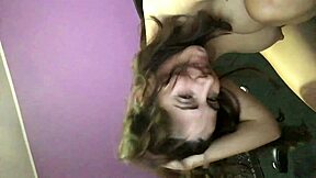 i use vibrator on trimmed pussy in bed