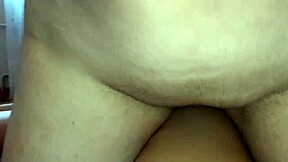 i love watching girls do cunnilingus and rub pussy on leg!