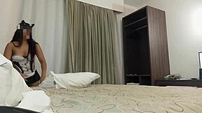hotel maid came to make the bed, i couldn't resist and begged for a blowjob till i cum