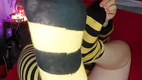 so you like my feet? come suck and worship them now!